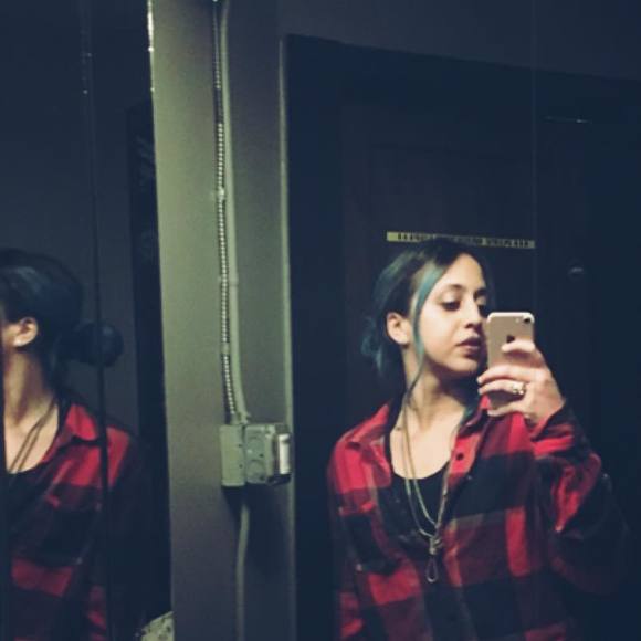 Meet your Posher, Carmen - Picture 1 of 1